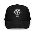RAM foam trucker hat – Solid in black, front view